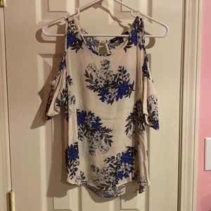 Cold Shoulder Tank top